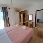Lord Complex Apart Otel